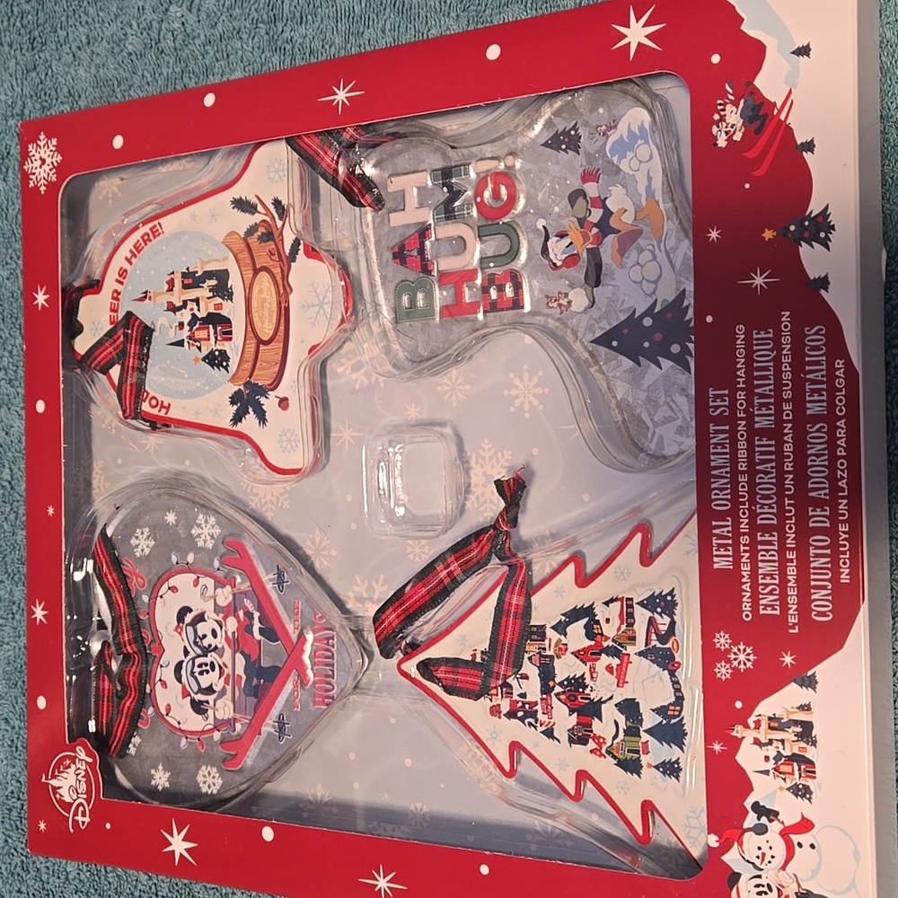 Disney metal ornament set